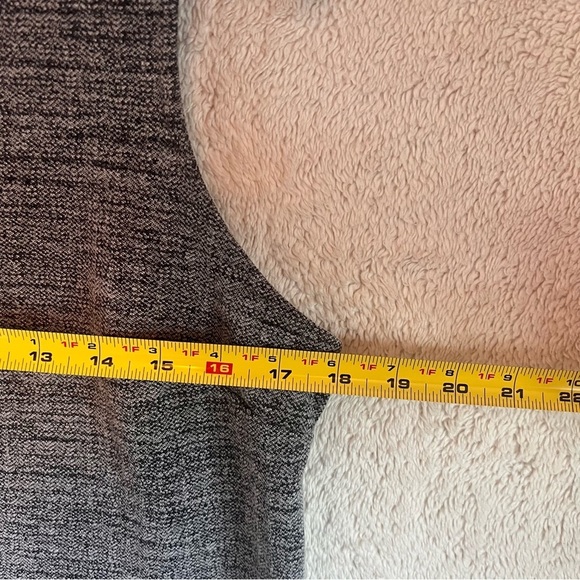 Banana Republic Gray Mock Neck Sleeveless Knit Top Size M Academia Librarian - Picture 6 of 7